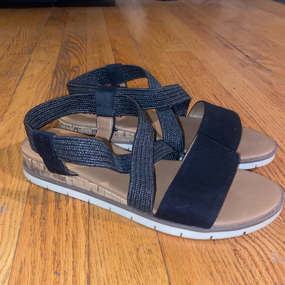 Women’s Size 8 Black Sandals
